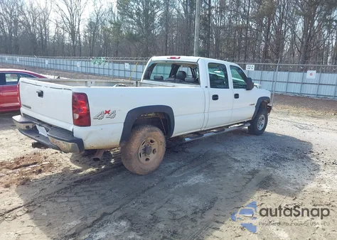 2003 Chevrolet Silverado 2500Hd из США, поврежденный, VIN 1GCHK23U23F211581